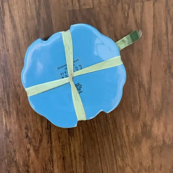 Anthropologie Matilda Goad & Co Scalloped Coaster Set - Picture 12 of 13